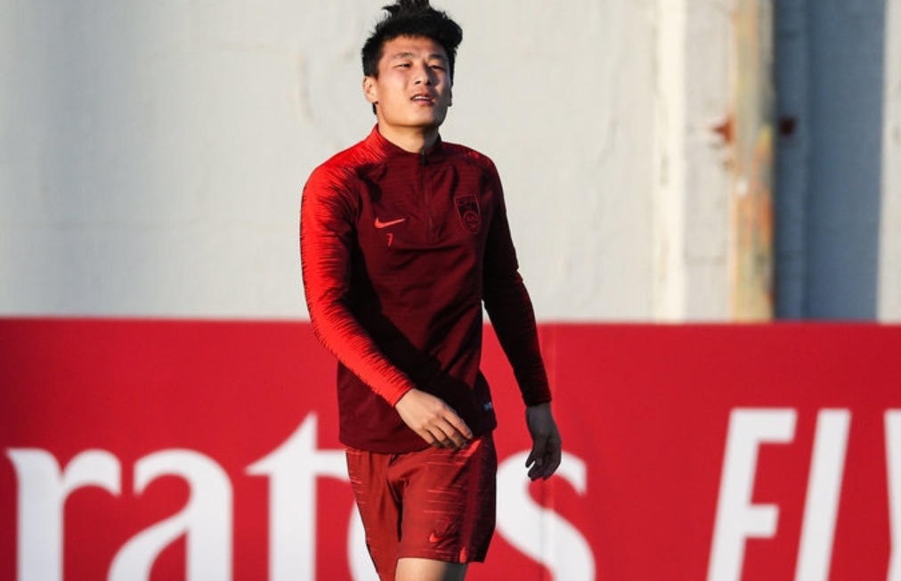 开云体育官网-成都蓉城转会期临场应变，志在西甲名次提升，气氛紧张，医务组通报恢复的简单介绍